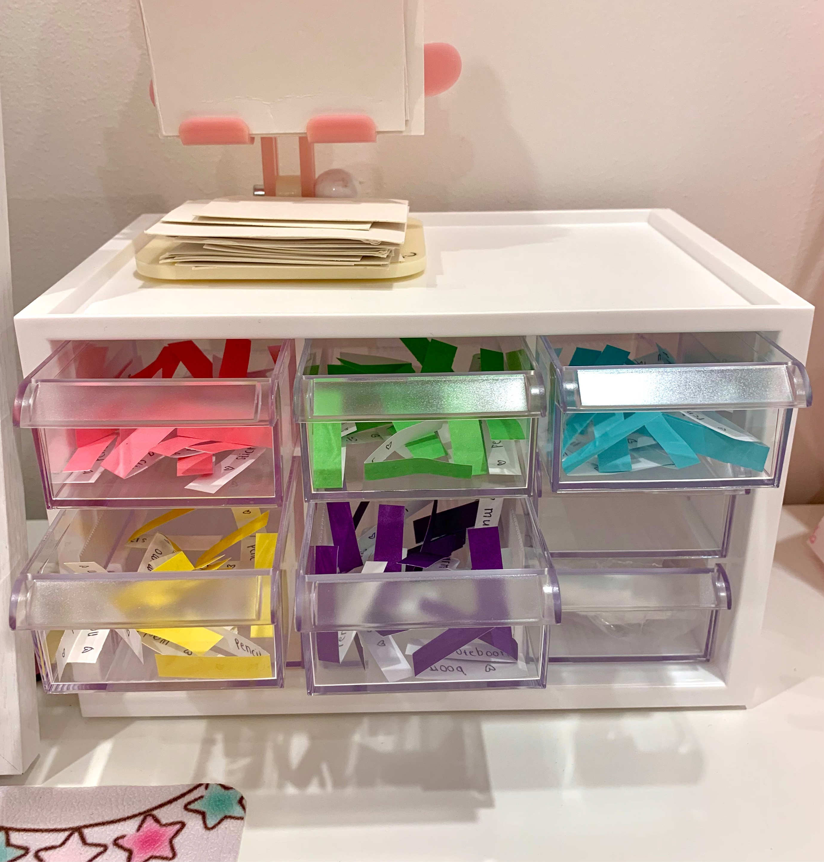 One colour lucky drawers (stationary only)